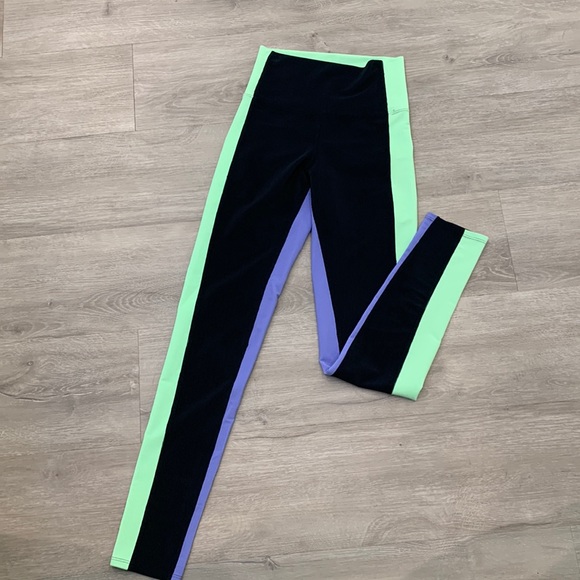 Beach Riot Color Block Legging - Picture 3 of 4